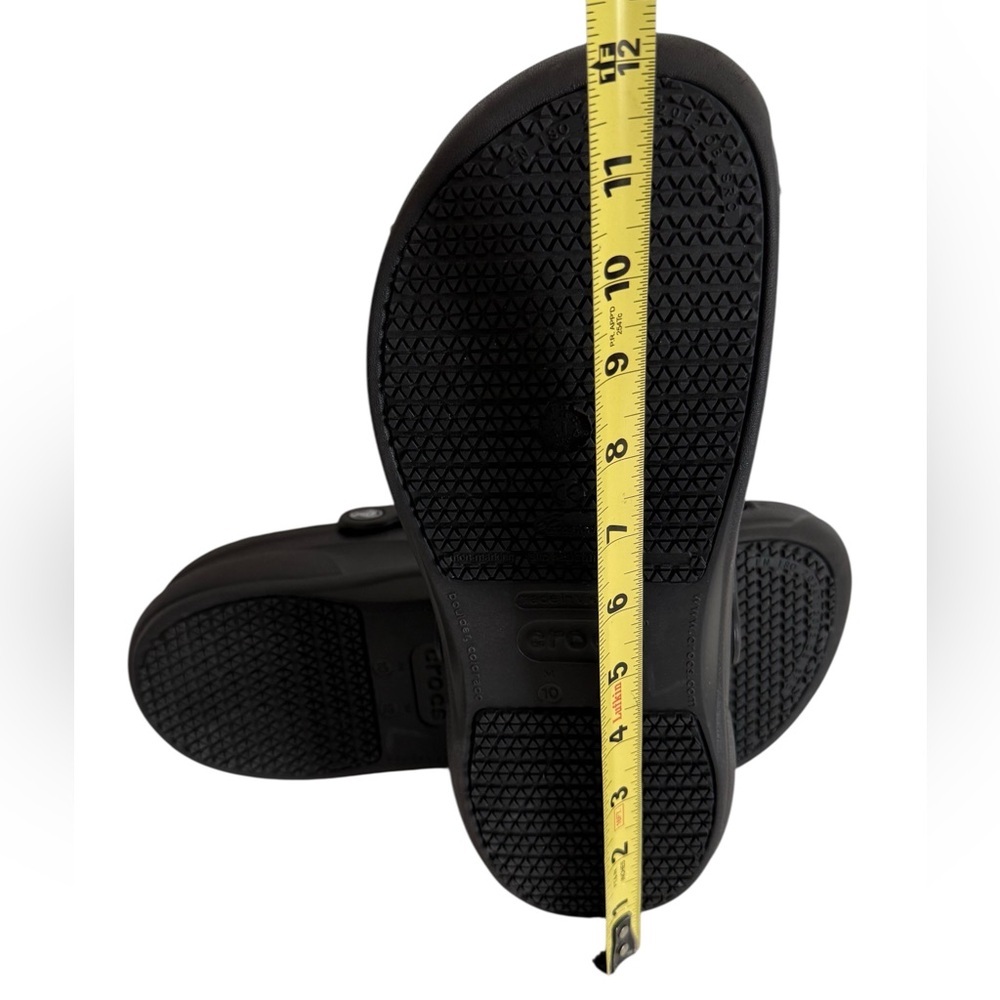 Crocs Bistro Black Unisex Clog - Picture 12 of 16
